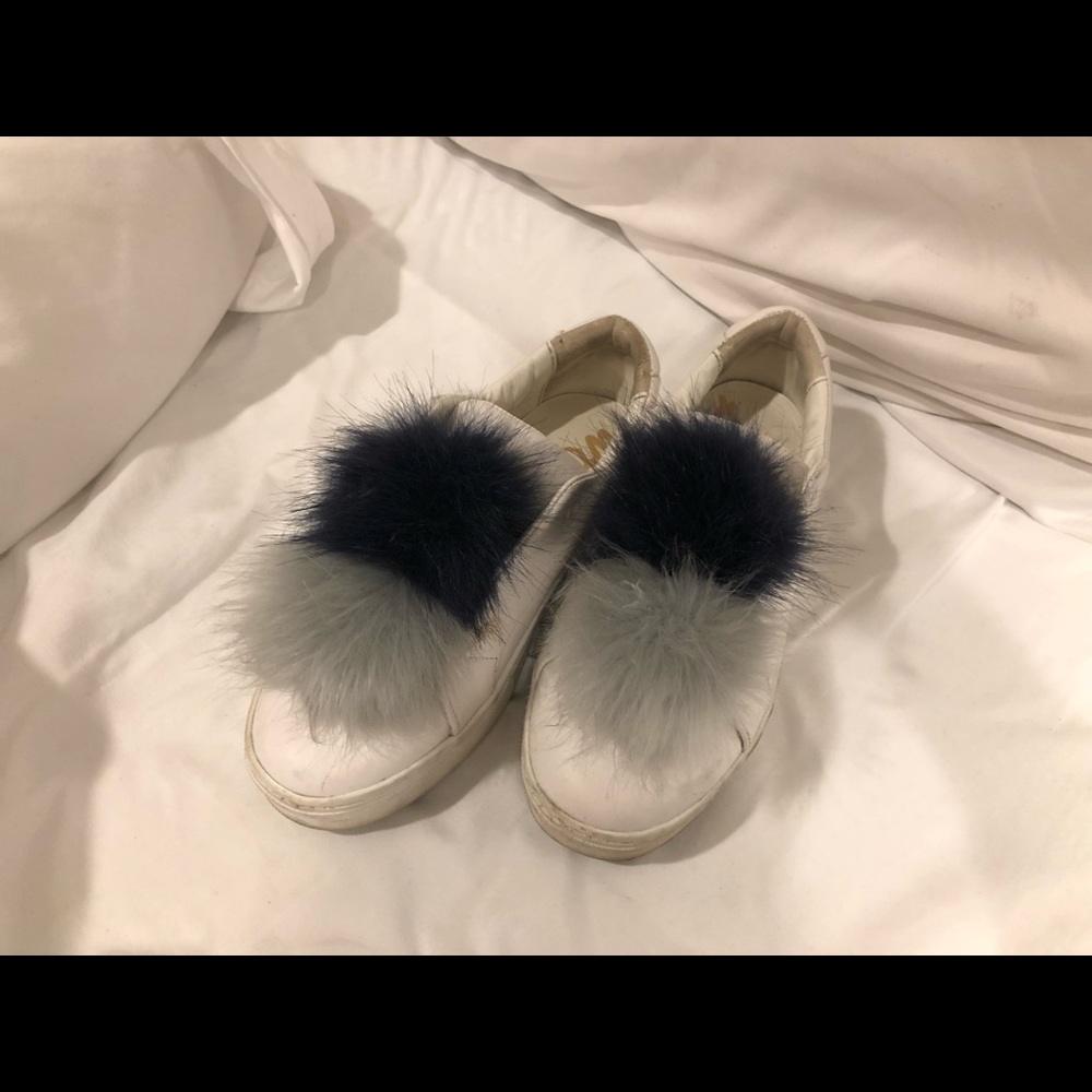 Puff ball white sneakers